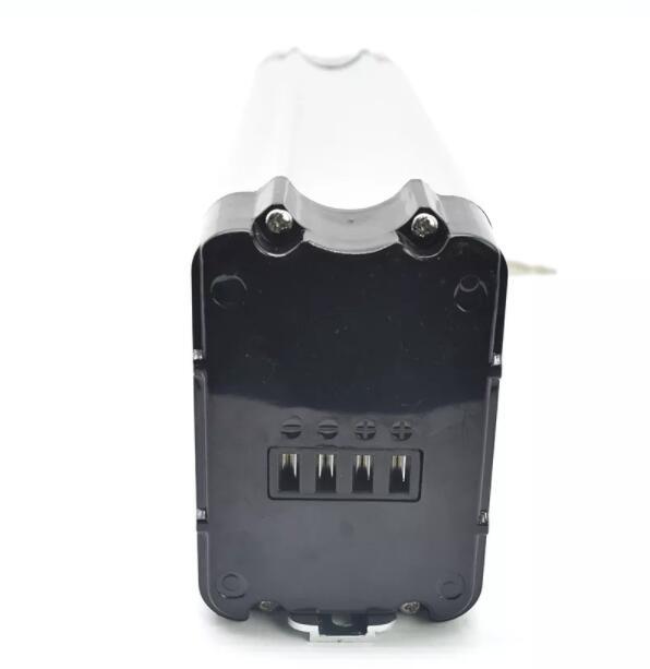 Batterie de vélo électrique à poisson argenté 1000W 24V 36V 48V 10ah 15ah 20ah Batterie de scooter électrique Batterie de vélo 18650 Cell Downtube Batterie à ions de lithium pour une alimentation plus propre 4