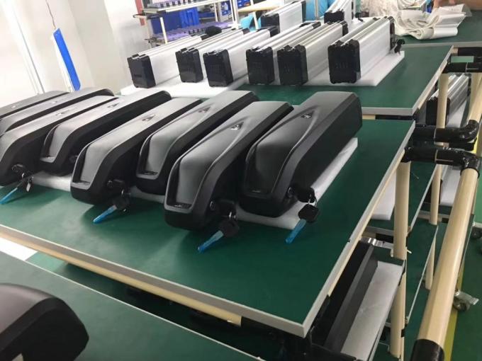 48V 10.4ah E-Bike batterie de remplacement 13s5p Noir 30A PCB Protection Avec 5V chargeur USB 5
